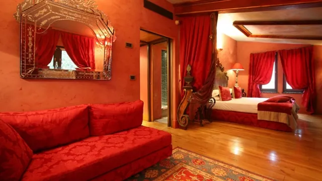La Cour Des Loges Hotel Lyon photo 2