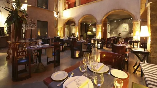 La Cour Des Loges Hotel Lyon photo 3