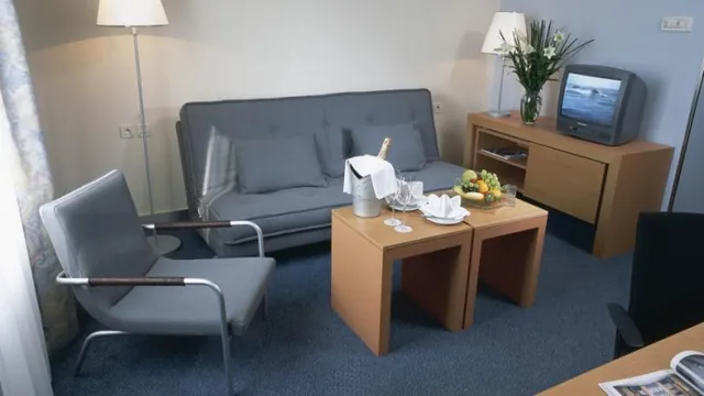 Holiday Inn Congress Centre Prague photo 4