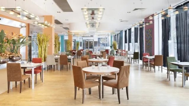 Holiday Inn Congress Centre Prague photo 6
