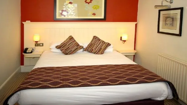Brook Waterloo Hotel Bracknell photo 2