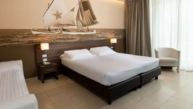 Mercure Rimini Lungomare photo 6