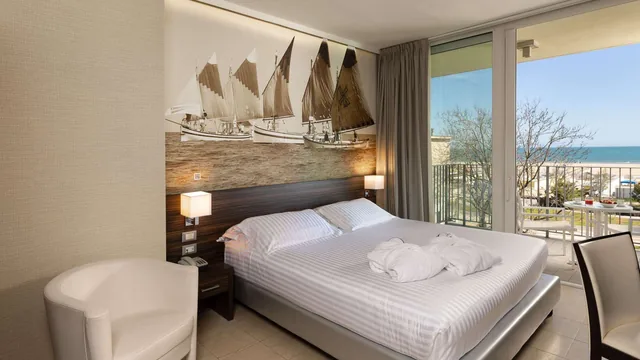 Mercure Rimini Lungomare photo 8
