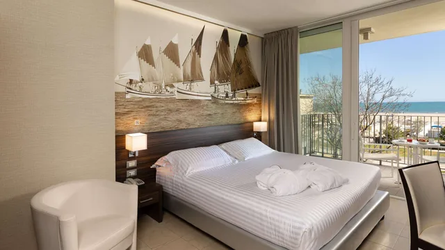 Mercure Rimini Lungomare photo 9