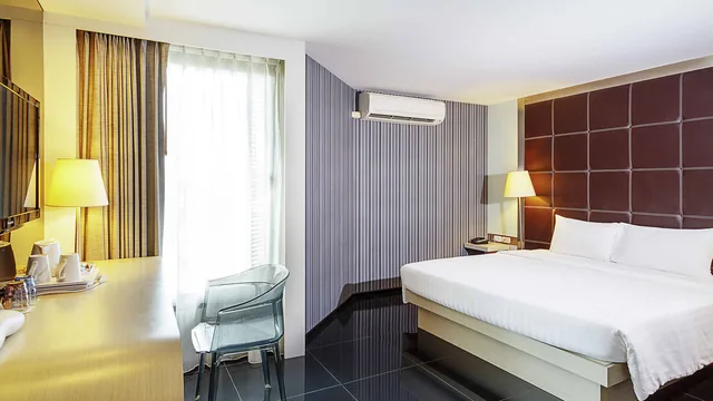 Holiday Inn Midtown Hotel Montreal photo 2