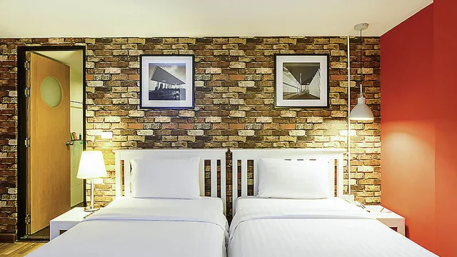 Holiday Inn Midtown Hotel Montreal photo 4