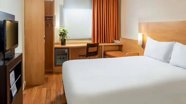 Super 8 by Wyndham Springfield East photo 3