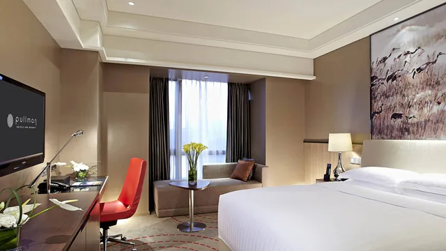 Super 8 by Wyndham Springfield North I-44 photo 2