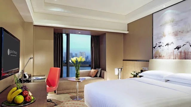 Super 8 by Wyndham Springfield North I-44 photo 4