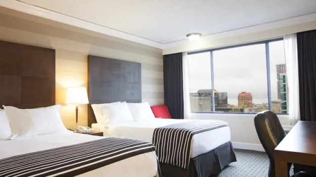 Sandman Hotel Vancouver City Centre photo 2