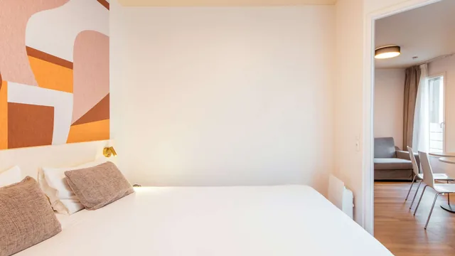 Super 8 by Wyndham Williamsburg photo 2