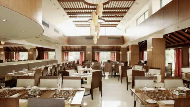 Sofitel Plaza Hanoi photo 3