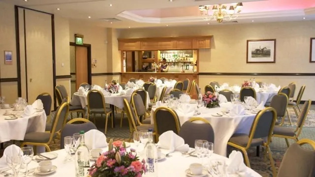 Hilton Hotel Newbury Centre photo 5