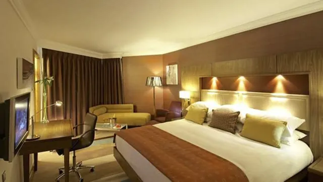 Hilton Birmingham Metropole photo 4
