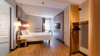 Royal Hotel Calgary, Trademark Collection by Wyndham