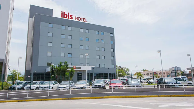 Ibis Guaratingueta Aparecida photo 8
