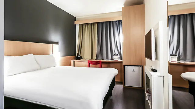 IL Centro Apartment Suites Cairns photo 4