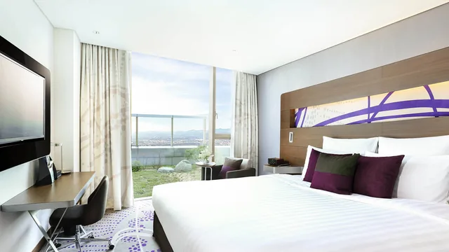 Novotel Ambassador Suwon photo 2