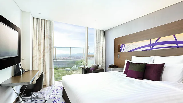Novotel Ambassador Suwon photo 3