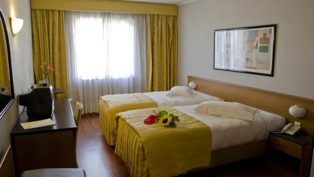 VIP Executive Madrid Hotel Lisbon photo 3