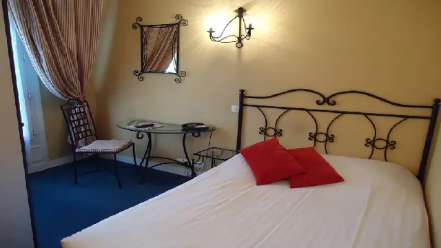 La Quinta Inn & Suites by Wyndham Visalia/Sequoia Gateway photo 2