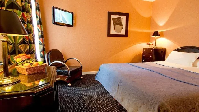 La Quinta Inn and Suites by Wyndham Waco Downtown - Baylor photo 3