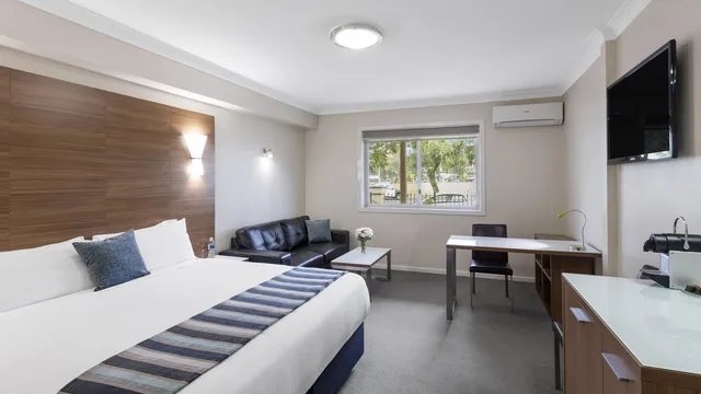 Mercure Wagga Wagga photo 9