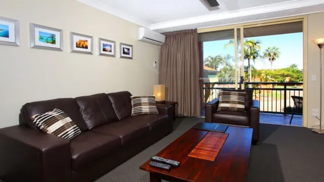 Paradise Island Resort Gold Coast photo 6