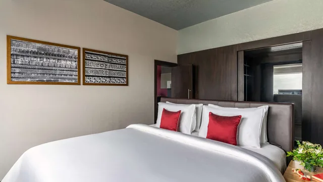 Travelodge by Wyndham Bakersfield photo 7