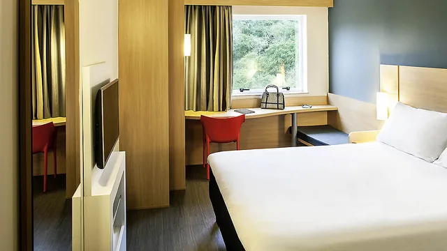 Travelodge by Wyndham Battle Creek photo 6