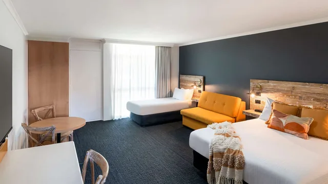 Ibis Styles Orange photo 5