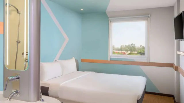 Travelodge by Wyndham Edmonton West photo 4