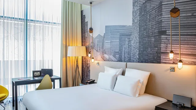 Pullman Liverpool photo 9