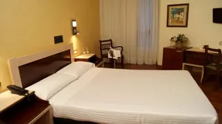 Husa Zaragoza Royal Hotel