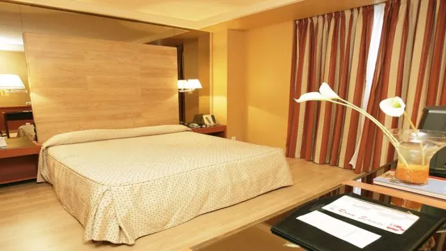 Hotel Puerta De Burgos photo 1