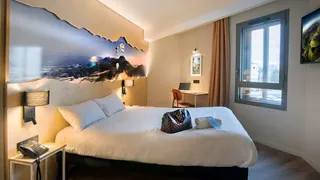 Ibis Styles Clermont-Ferrand Le Br?zet Airport