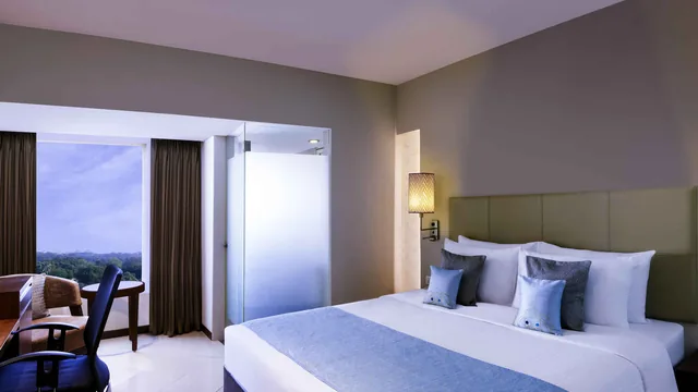 Grand Mercure Vadodara Surya Palace photo 4