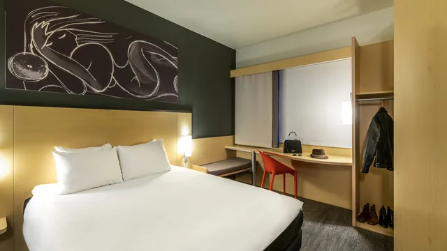 Ibis Queretaro photo 5