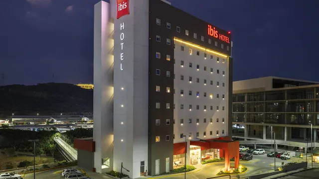 Ibis Queretaro photo 7