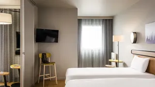 Travelodge Hotel by Wyndham Montreal Centre