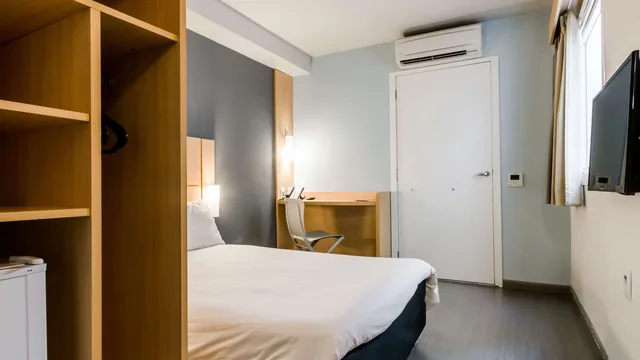 Ibis Marilia photo 1
