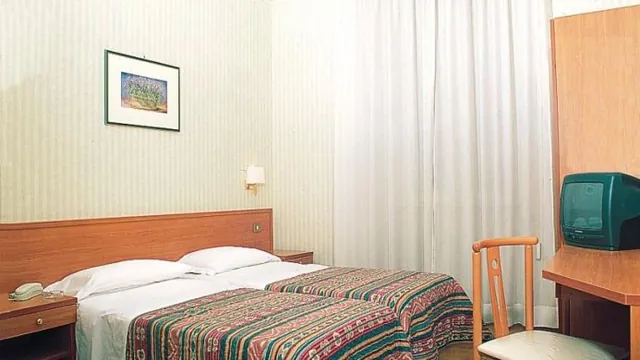 Travelodge by Wyndham Sacramento / Rancho Cordova photo 3