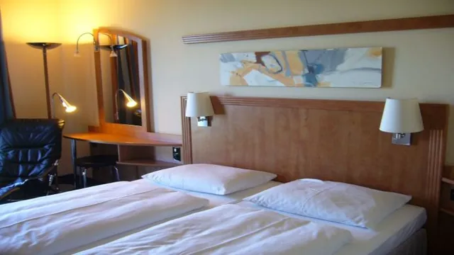 NH Hotel Hamburg Horn photo 5