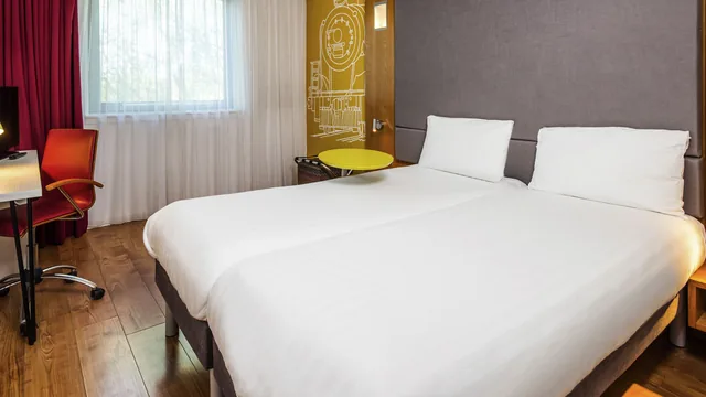 Ibis Styles Crewe photo 3
