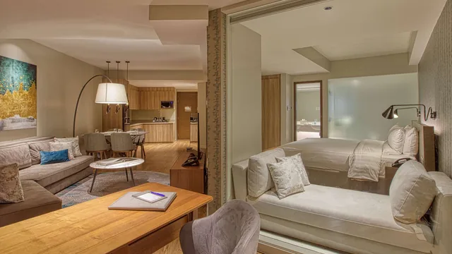 Novotel Suites Manila at Acqua photo 2