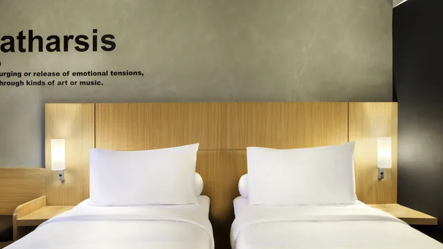 TRYP by Wyndham Halle photo 2
