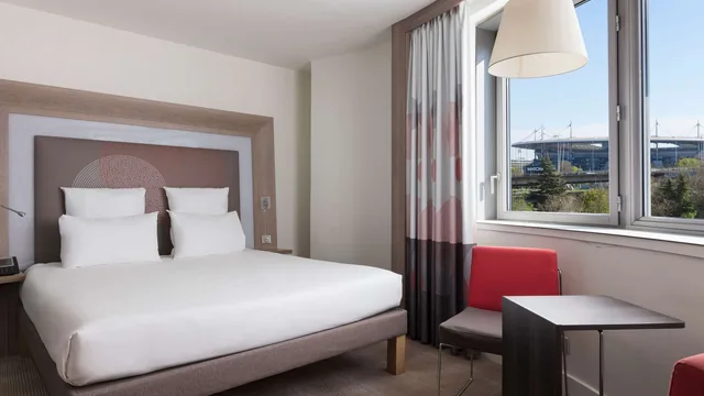 Novotel Paris Saint Denis Stade Basilique photo 5