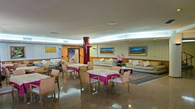 Wingate by Wyndham Bismarck photo 3