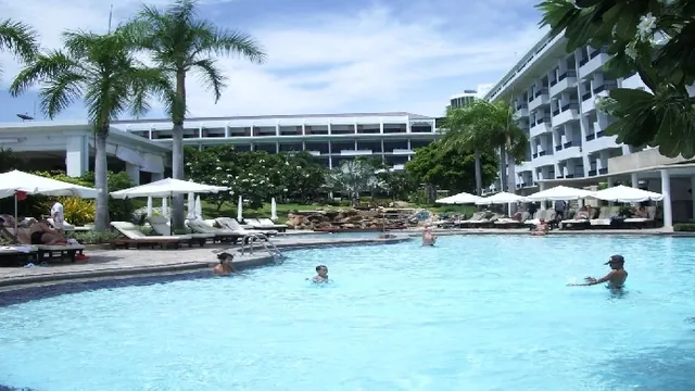 Dusit Thani Resort Pattaya photo 2