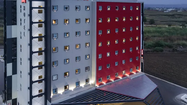 Ibis Irapuato photo 6
